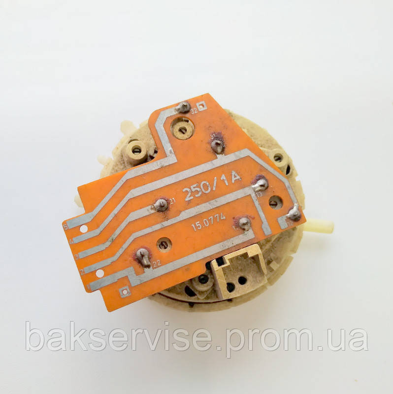 Прессостат (датчик уровня воды) для стиральной машины AEG 645146840 Б/У