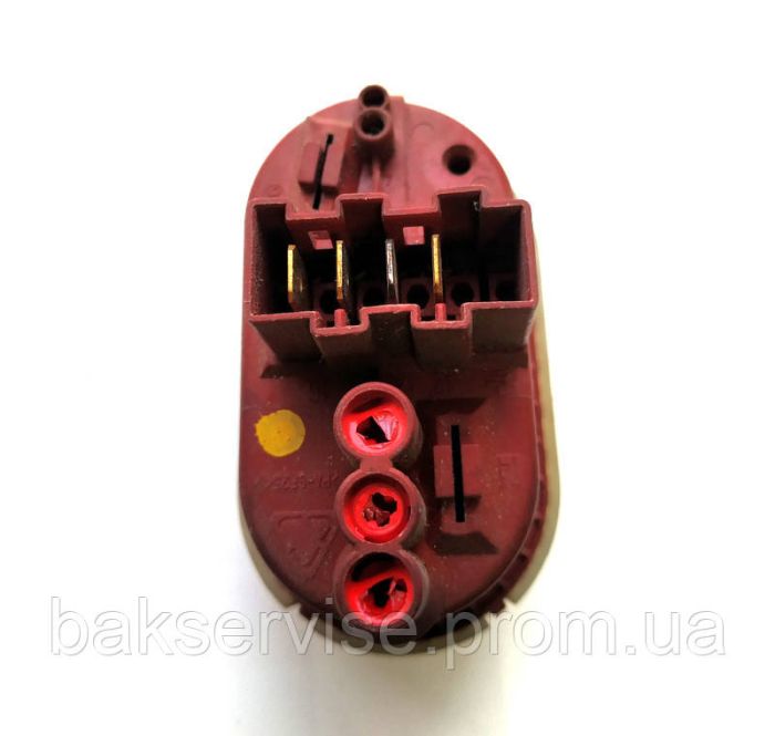 Прессостат (датчик уровня воды) для стиральной машины Bauknecht 461971049151 Б/У