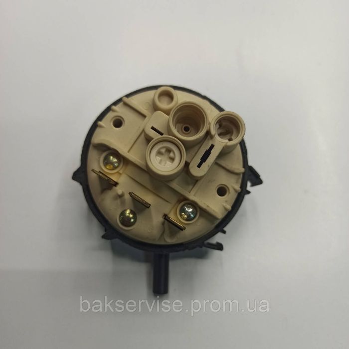 Прессостат (датчик рівня води) для пральної машини Electrolux, Zanussi, AEG 646098770 Б/У