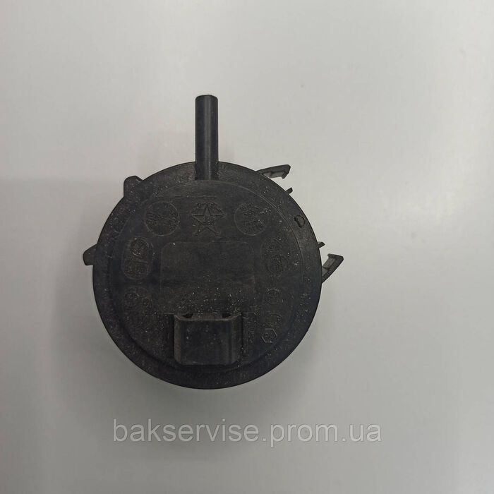 Прессостат (датчик рівня води) для пральної машини Electrolux, Zanussi, AEG 646098770 Б/У