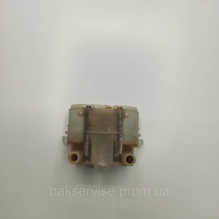 Розподільник Води для пральної машинки 461975248441 Whirlpool AWE9727 / 1 Б/У