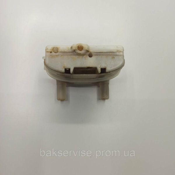 Розподільник Води для пральної машинки 461975248441 Whirlpool AWE9727 / 1 Б/У