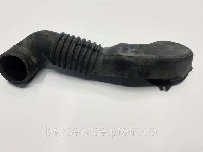 ПАТРУБОК СТИРАЛЬНОЙ МАШИНЫ BOSCH 00267532  бу