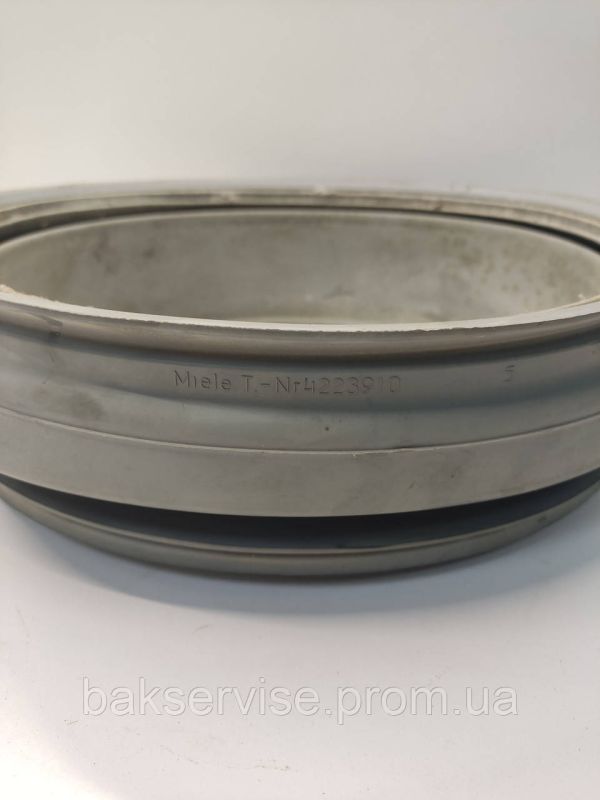 Резина (манжет)  люка до пральної машини Miele 4223910 Б/У