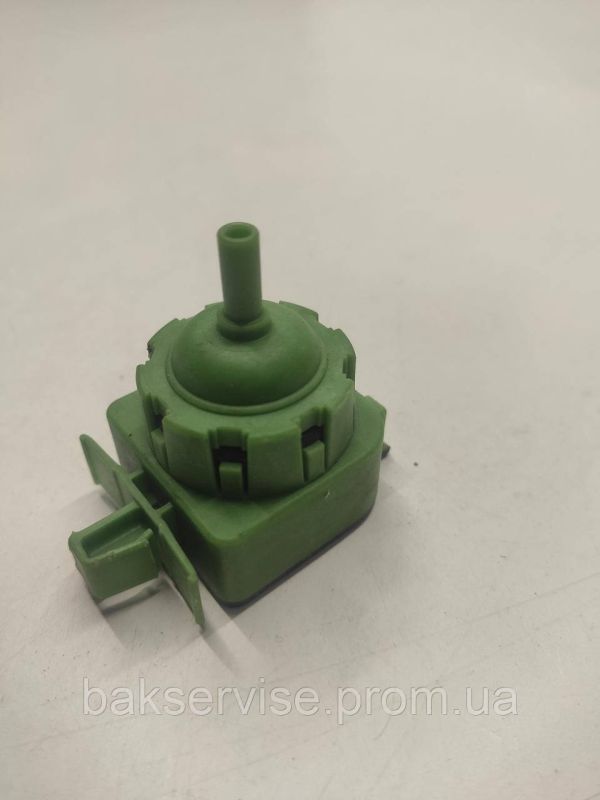 Прессостат (датчик уровня воды) Ariston, Indesit арт.C00289362  16002692100 Б/У