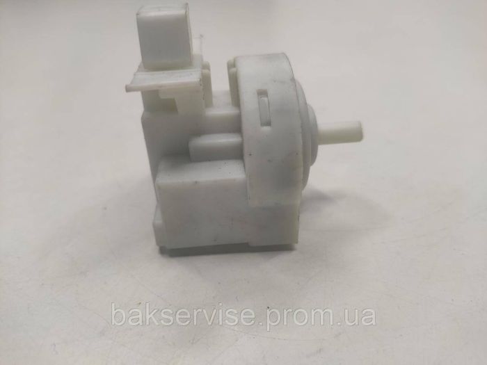 Прессостат (датчик рівня води) для пральної машини  Zanussi Electrolux 132819502 Б/У