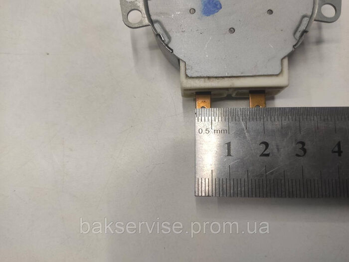 Моторчик тарілки для мікрохвильової печі GM-16-24FD12 Б/У