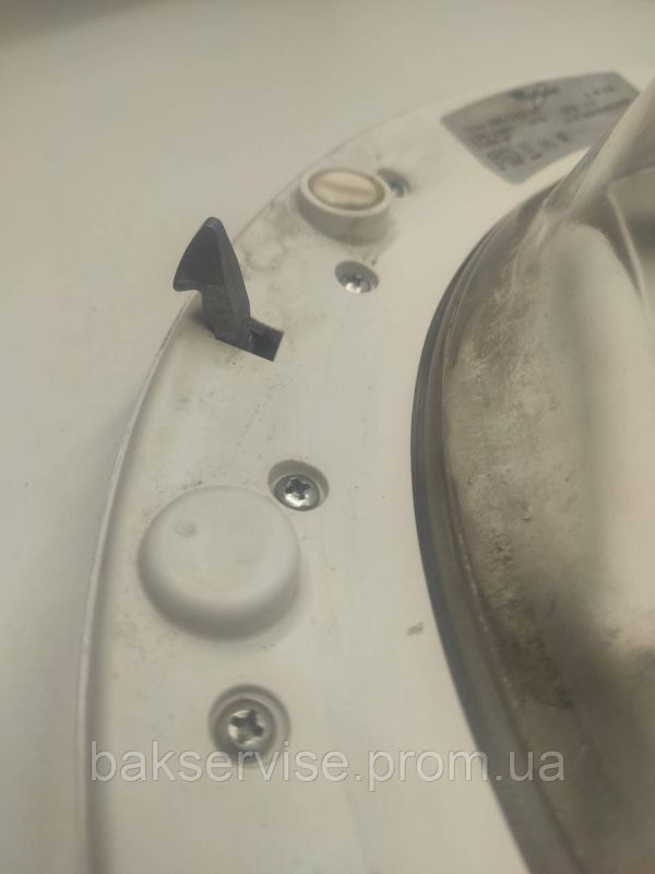 Дверки(люк) до пральної машини Whirlpool AWO/D3105 з завісою Б/У