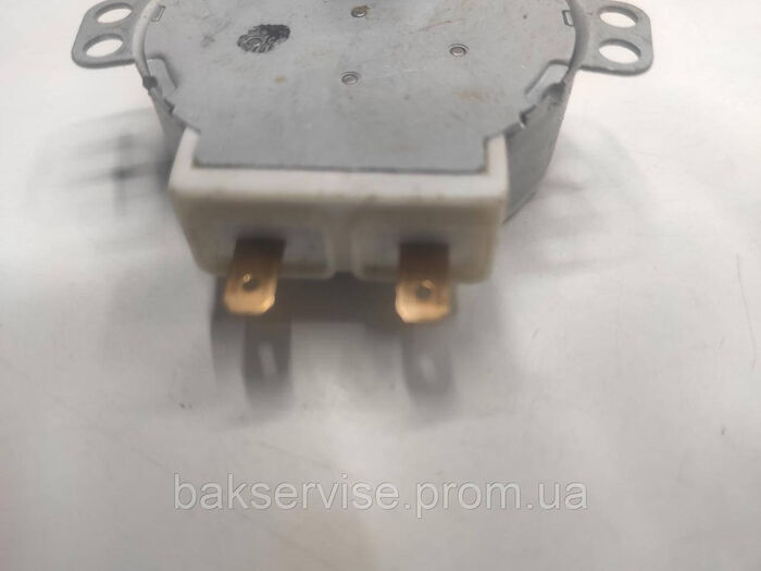 Моторчик тарілки для мікрохвильової печі GM-16-24F13 Б/У