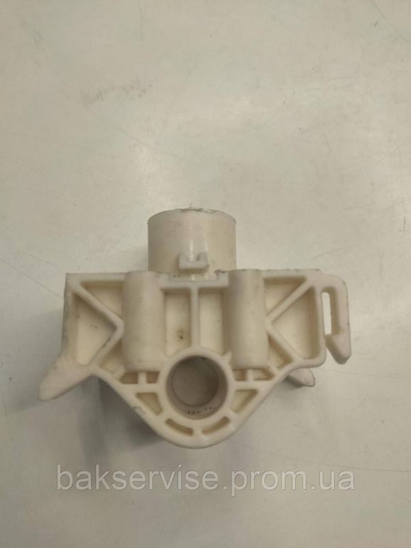 Кріплення для амортизатора до пральної машини Electrolux 1325598 Б/У