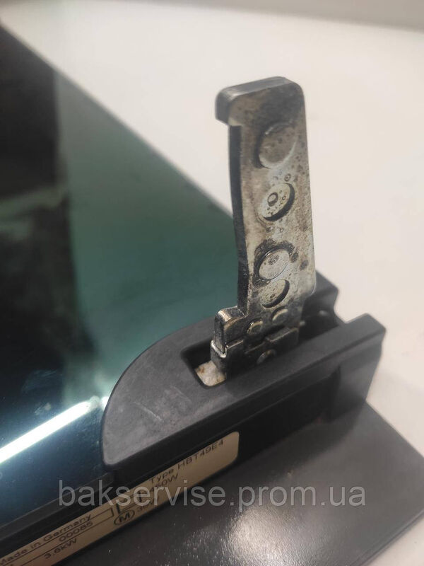 Дверки для духової шафи Bosch HBT49E4 Б/У