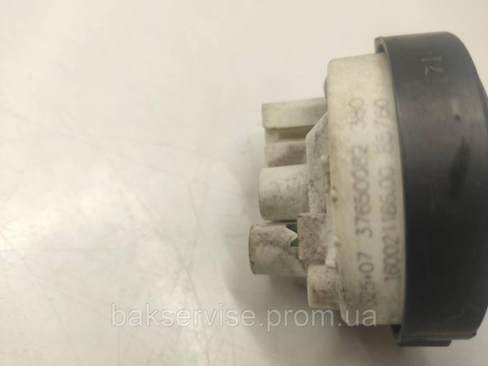 Прессостат (датчик рівня води) для пральної машини Indesit-Ariston 160021186.00 Б/У