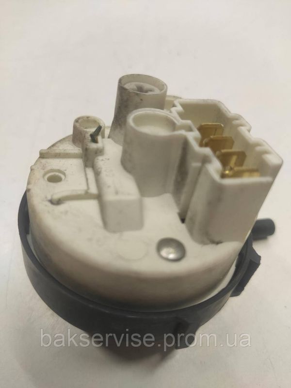 Прессостат (датчик рівня води) для пральної машини Indesit-Ariston 160021186.00 Б/У