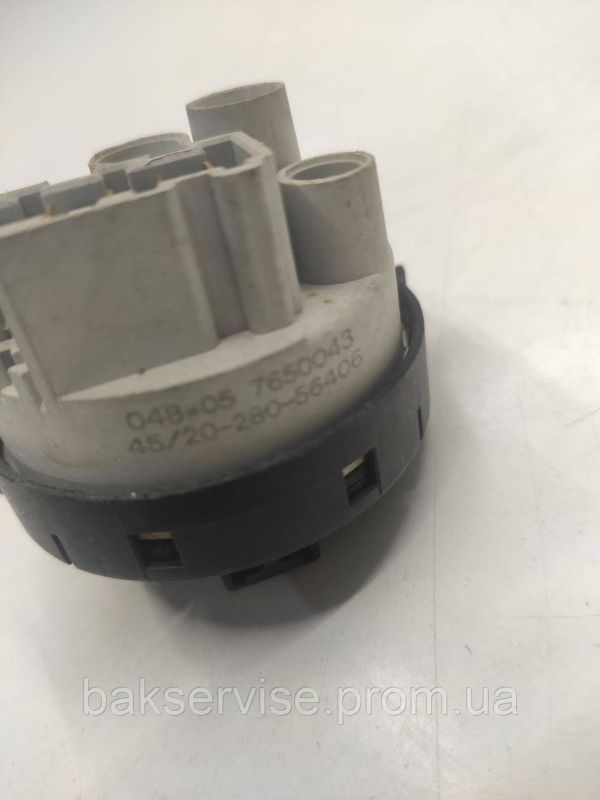 Прессостат (датчик рівня води) для пральної машини Bosch 7650043 Б/У