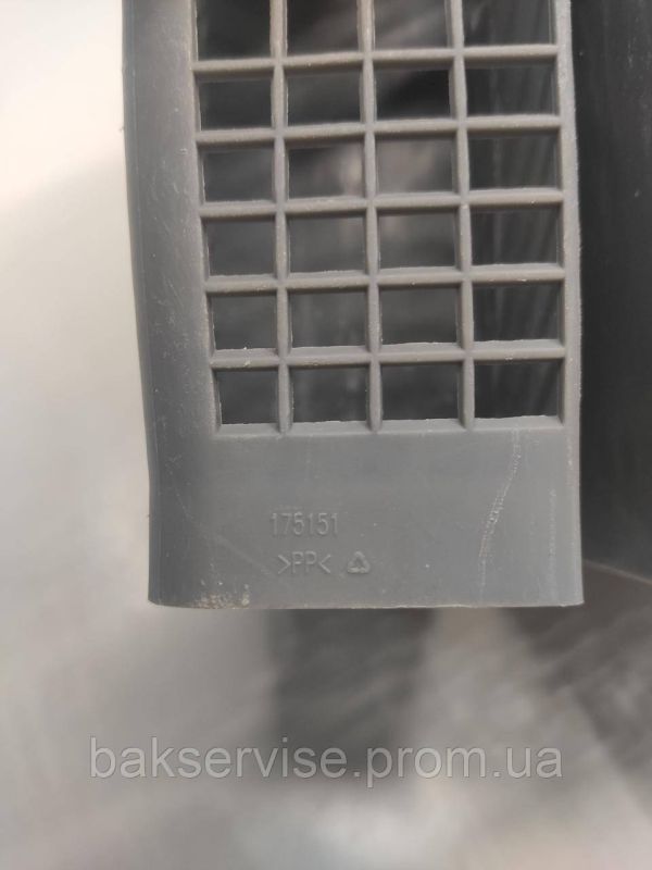 Кошик для столових приборів до посудомийної машини Electrolux 175151 Б/У