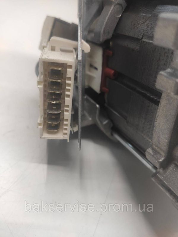 Двигун для пральної машини Whirlpool, Indesit WU112T50W00 Б/У