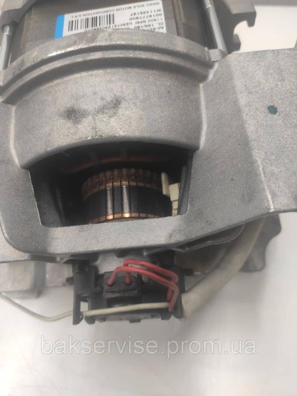 Двигун для пральної машини Whirlpool, Indesit WU112T50W00 Б/У