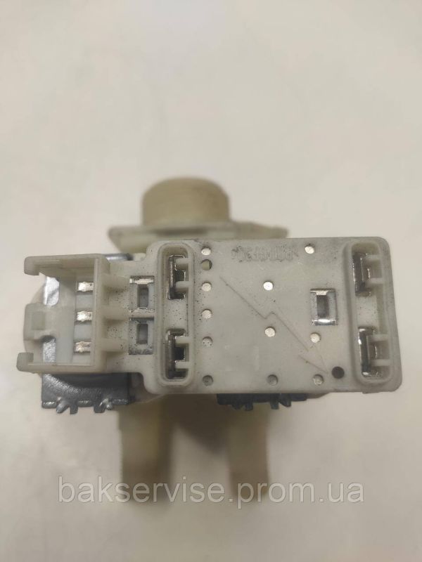 Впускний клапан до пральної машини Bosch 9000047095 Б/У