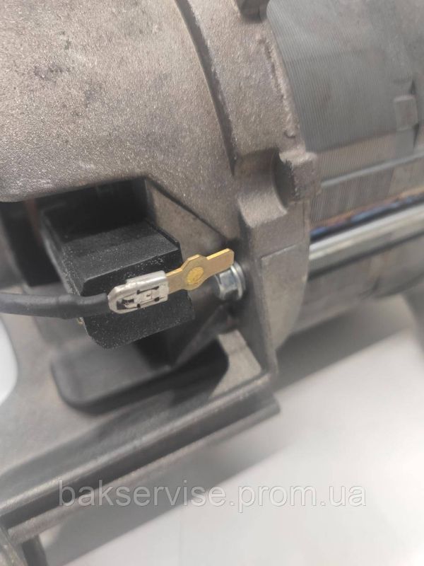 Двигун(мотор) для пральної машини Electrolux 132529711 Б/У