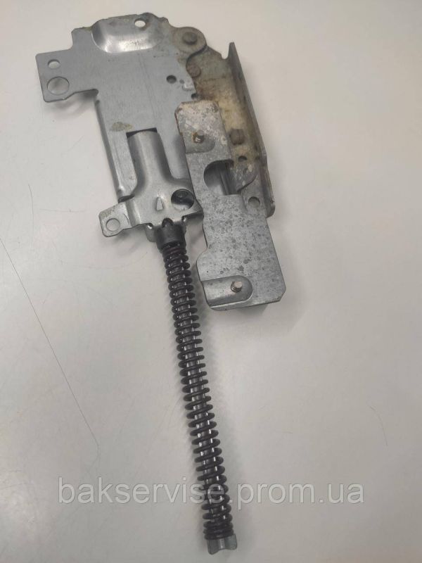 Петля дверей до посудомийної машини Electrolux 4055031332 б/у