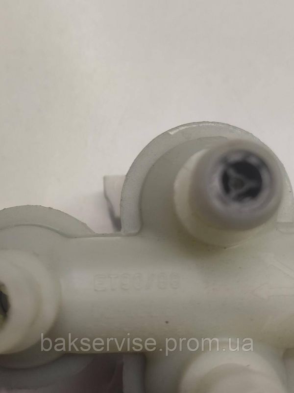 Клапан подачі води до пральної машини Bosch Siemens 084678 НОВЕ
