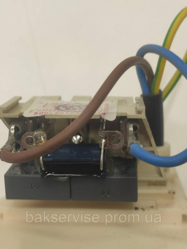 Мережевий фільтр для посудомийної машини Indesit Ariston під фішку C00257123 б/у
