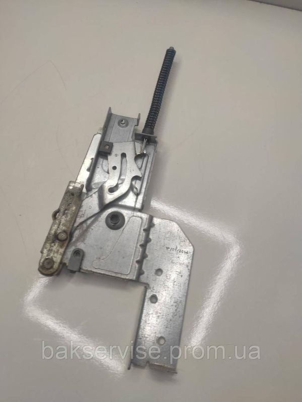 Петля дверей(права) до посудомийної машини Indesit C00505743 б/у
