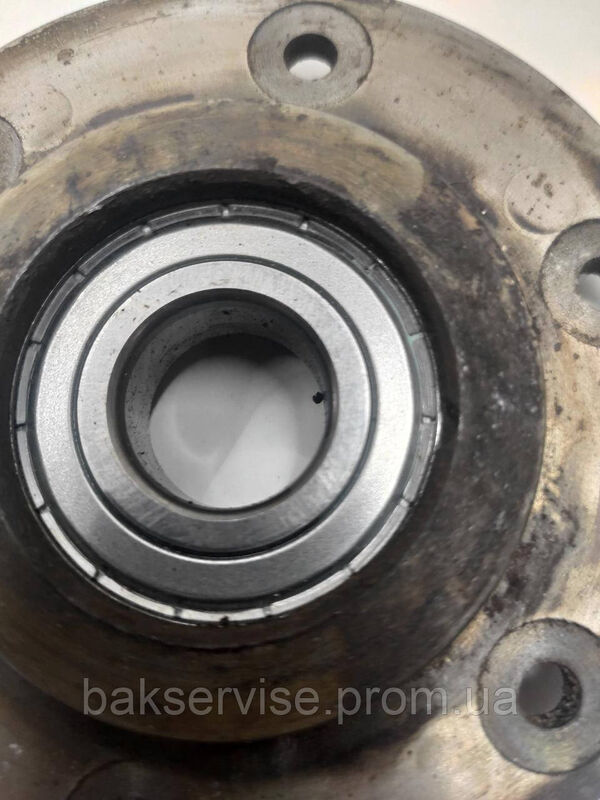 Фланець (супорт) для пральної машини Bosch 480138 Original Б/У