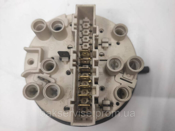 Прессостат (датчик рівня води) для пральної машини Bosch, Siemens 3065072ABO Б/У