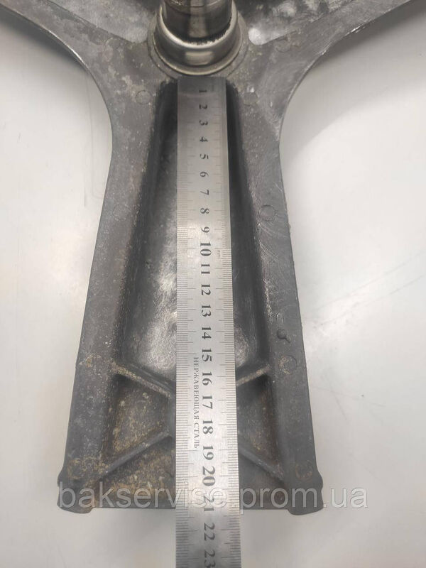 Хрестовина барабана до пральної машини Bosch Siemens 9000918878 (вал 122 мм) б/у