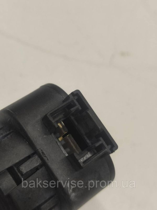 Прессостат (датчик рівня води) для пральної машини Electrolux 37640514 Б/У