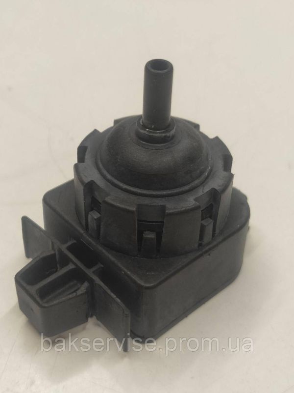 Прессостат (датчик рівня води) для пральної машини Electrolux 37640514 Б/У