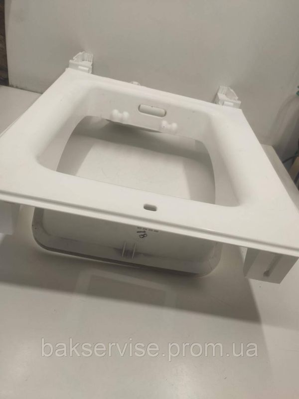 Зовнішня рамка корпуса до пральної машини Electrolux 108238800 Б/У
