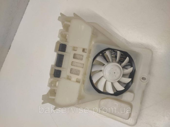 Вентилятор холодильника в корпусі Nidec D081-14BS3 Б/У
