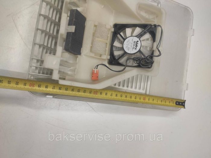 Вентилятор холодильника в корпусі Nidec D081-14BS3 Б/У