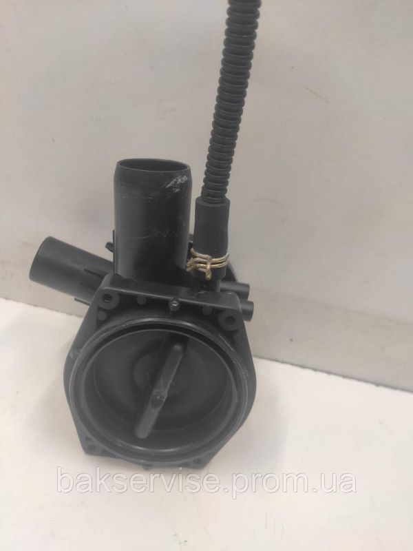 Корпус (равлик) насоса для пральної машини Bosch Siemens 144487 Б/У
