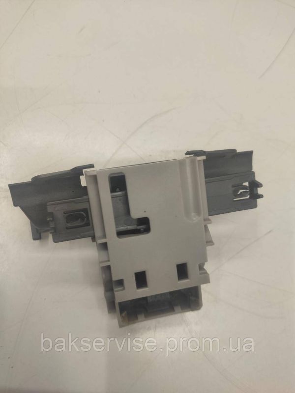 Замок (блокіратор) двері для посудомийної машини Bosch 5600047213 б/у