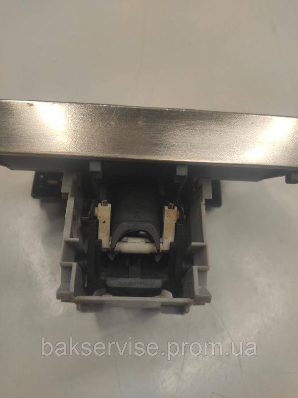 Замок (блокіратор) двері для посудомийної машини Bosch 5600047213 б/у