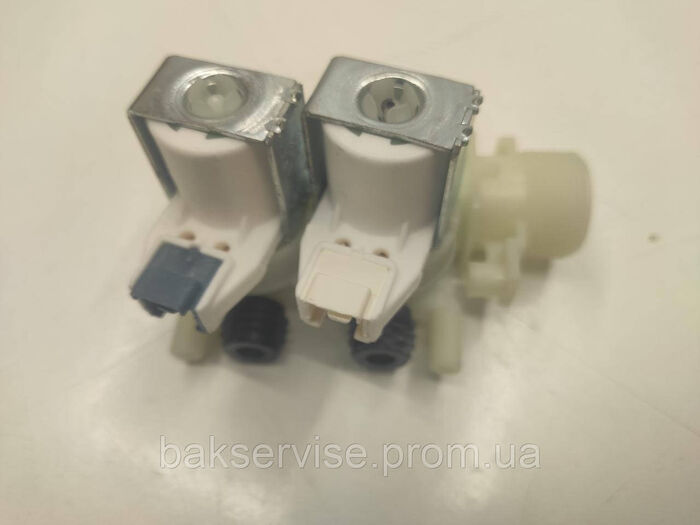 Клапан подачі води до пральної машини Indesit C00110333 Original