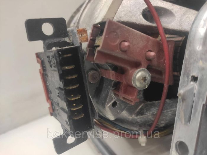 Двигун(мотор) для пральної машини Bosch Siemens Selni U2.5045.01.M52R (7 контактів) Б/У