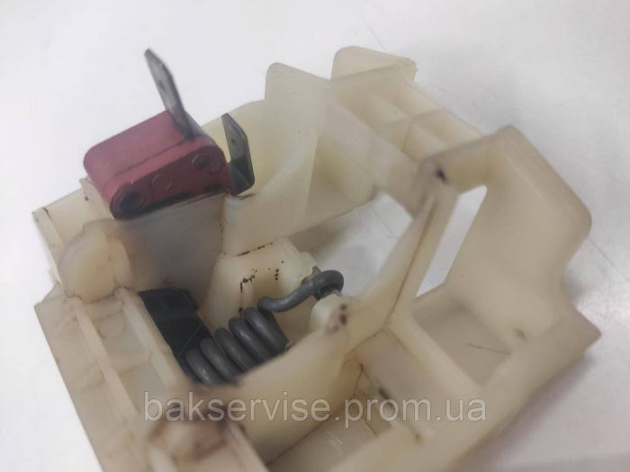 Замок до посудомийної машини SMEG 697690215 Б/У