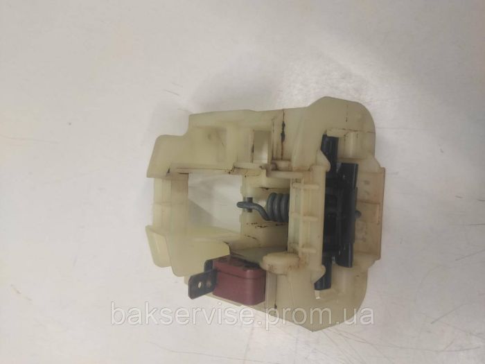 Замок до посудомийної машини SMEG 697690215 Б/У