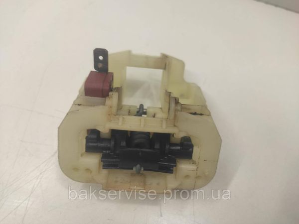 Замок до посудомийної машини SMEG 697690215 Б/У