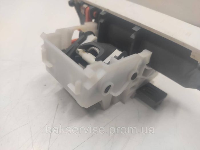 Замок (блокіратор) двері для посудомийної машини Bosch Siemens 5600047215 б/у