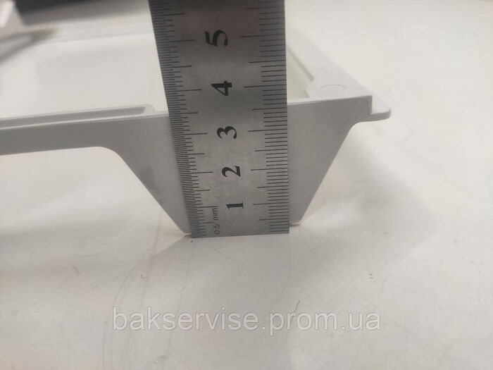 Рамка контейнера до холодильника Bosch 447512 Б/У