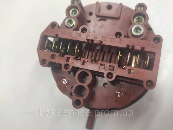 Прессостат (датчик рівня води) для пральної машини AEG 129690508 Б/У