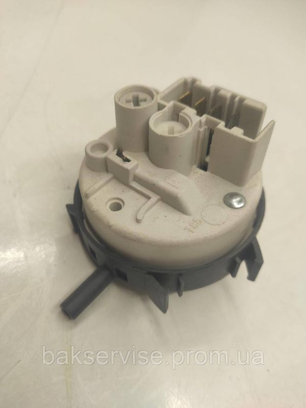 Прессостат (датчик рівня води) для пральної машини Bosch 37650043 Б/У