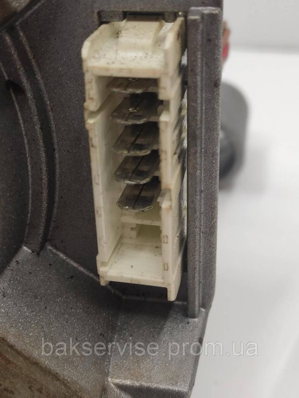 Двигун(мотор) для пральної машини Hotpoint Ariston 16002885602 ( 5 контактів) Б/У