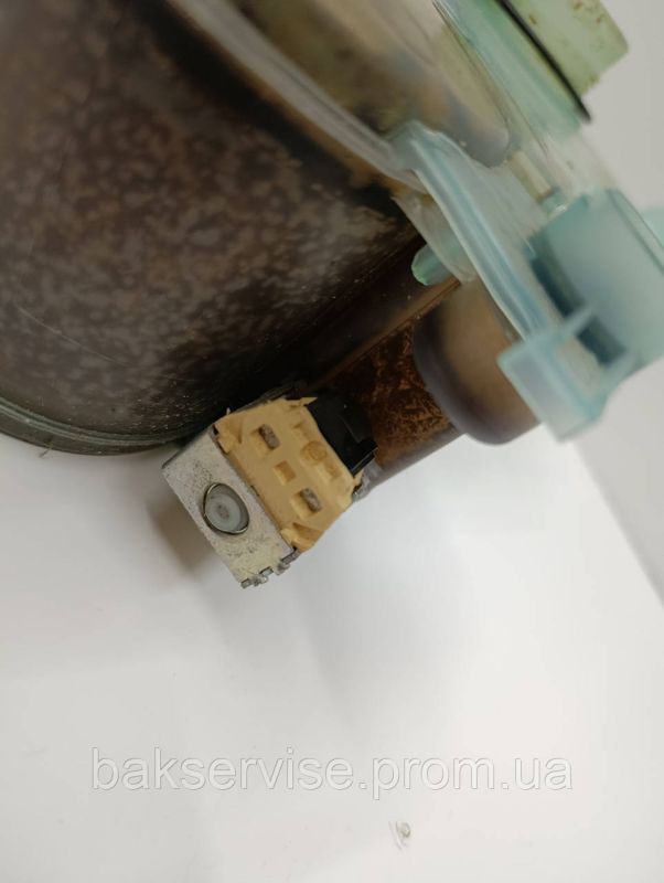 Бункер (контейнер) для солі посудомийної машини Ariston C00256548 Б/У