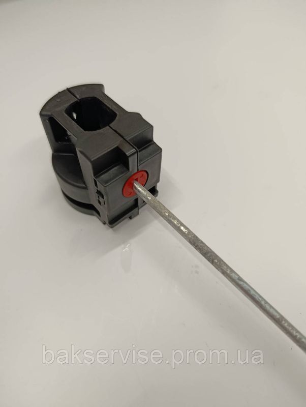 Регулятор задньої ножки для посудомийної машини ARISTON LST116HA б/у